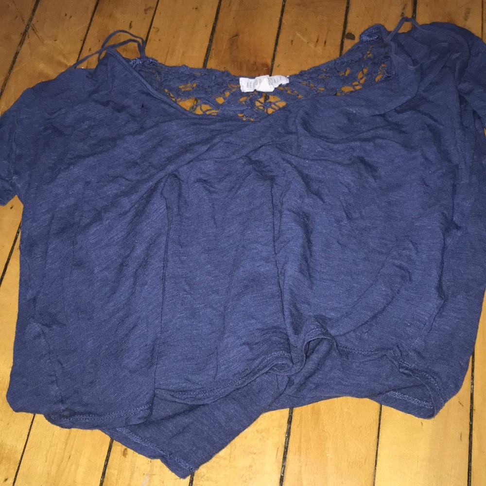 Crop top